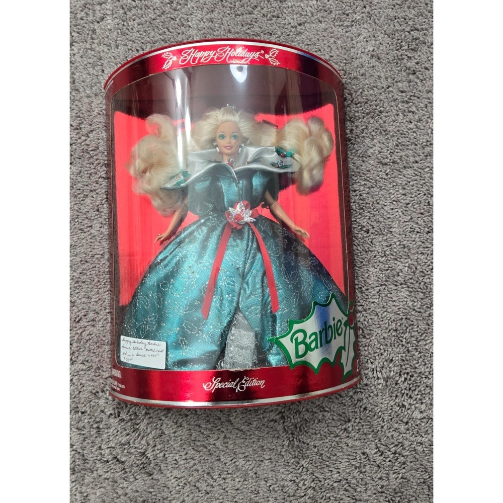 Mattel 1995 Happy Holidays Special Edition Barbie Doll #14123